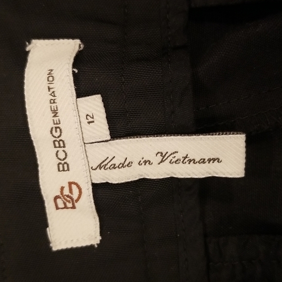 💕BCBGENERATION💕 Cropped Pants ~ Black 12 - Picture 6 of 9